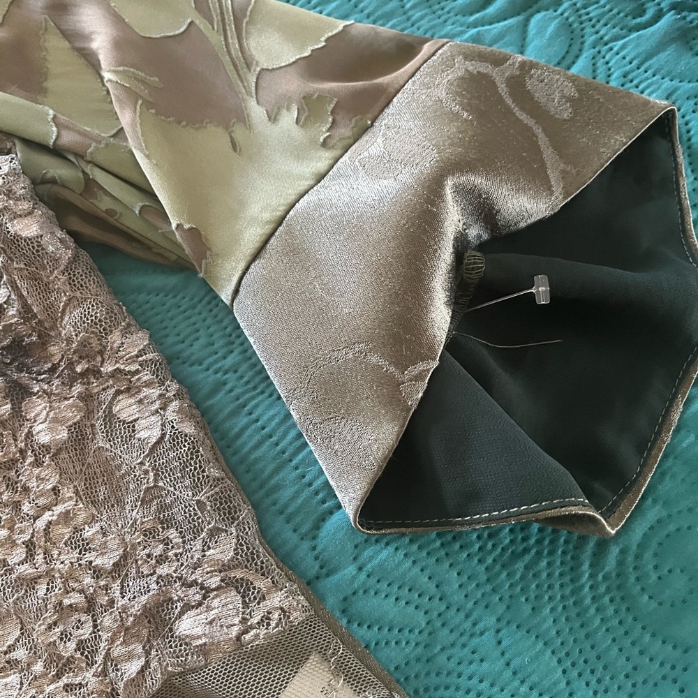 Ladies Party Dress - Picture 6 of 11